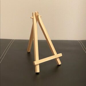 23 - Mini 6” Wooden Display Easels